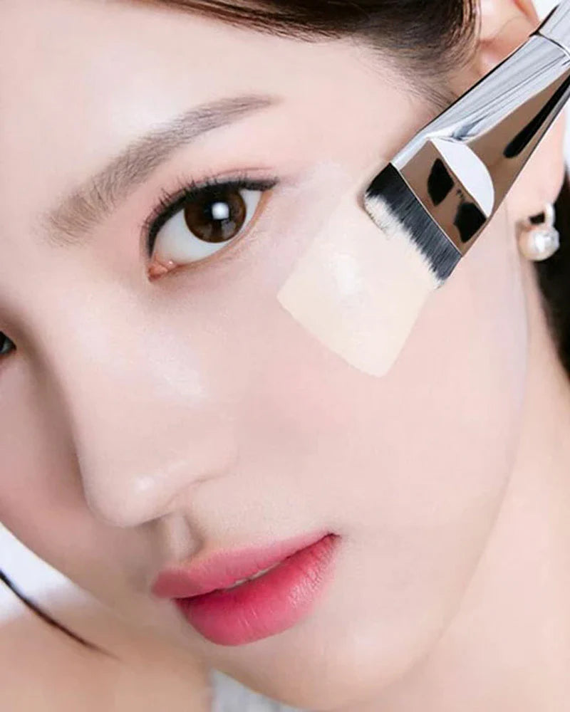 WAKEMAKE Spatula Wide Foundation Brush