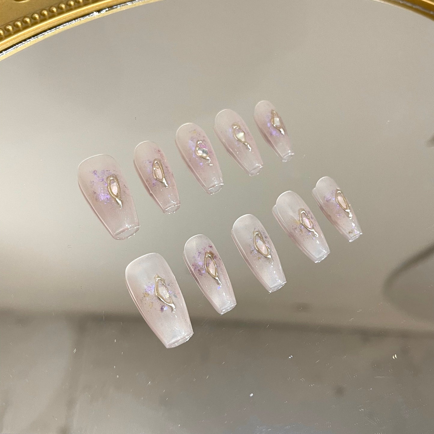 MoonMoon Press-On Nail 002